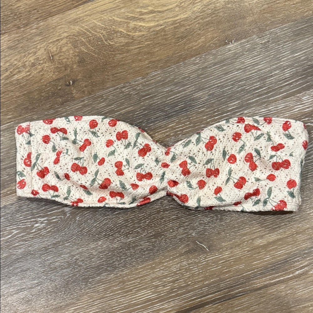 Hollister Cream Cherry Print Bandeau Swim Top XL Red White Textured Lace